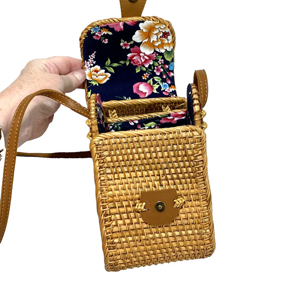 Woven Wicker Basket Purse Straw Crossbody Shoulderbag Casual Cottage Core Bag - Picture 4 of 10